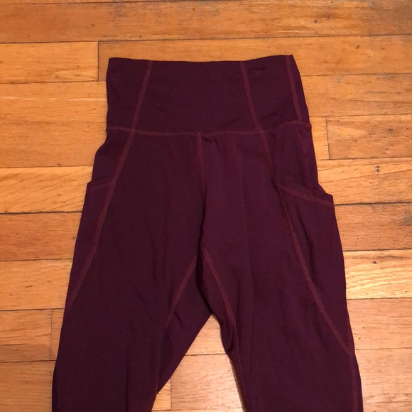 P’tula The Raenell Pocket Leggings in Black Cherry, size Small - Picture 5 of 14